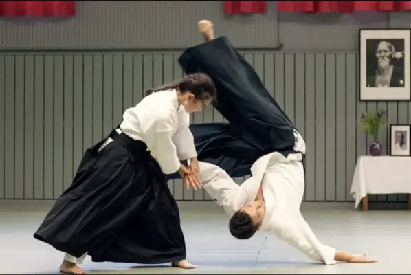 Hệ Thống Đào Tạo Aikido Chi Tiết: Đai Đẳng, Huấn Luyện, Thi Đấu, Nguyên Lý & Tiêu Chuẩn