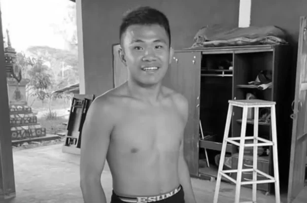 Ép Cân Như Thế Nào Để Không Bị Lạm Dụng Và Rủi Ro Trả Giá Bằng Cả Tính Mạng: 1 Võ sĩ người Lào Singfangkhong Petchtawan đã ra đi mãi mãi do ép cân khắc nghiệt